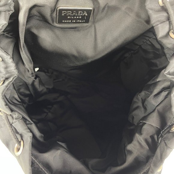 Prada Black Medium Re-Nylon Backpack - Authenticity Certified - Picture 11 of 13